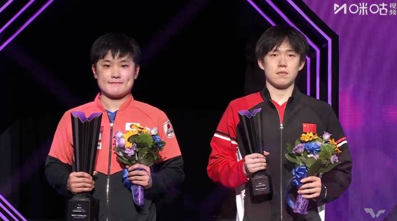 一轮游！张本智和0比3不敌薛飞<strong></p>
<p>原油开户流程</strong>，日本男乒全部出局，现场观众大喊“张本智和医疗暂停”