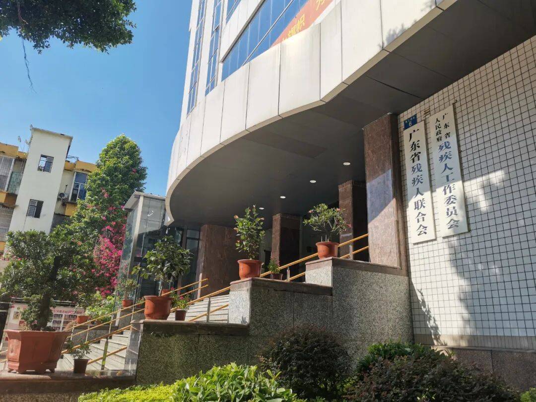 自闭症学生报到当天遭劝退后续：已通过评估<strong></p>
<p>原油脱水方法</strong>，顺利入学