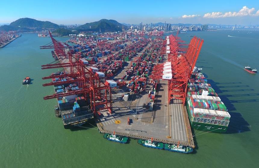 从港口到云端<strong></p>
<p>原油美女</strong>,深圳跑出现代物流“加速度”