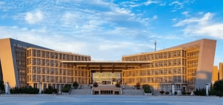 西北工业大学回应“学生证上印西安工业大学图书馆”:属实<strong></p>
<p>原油美女</strong>,错印的已全部收回,会替换地标建筑重新印发,错印原因还在调查中