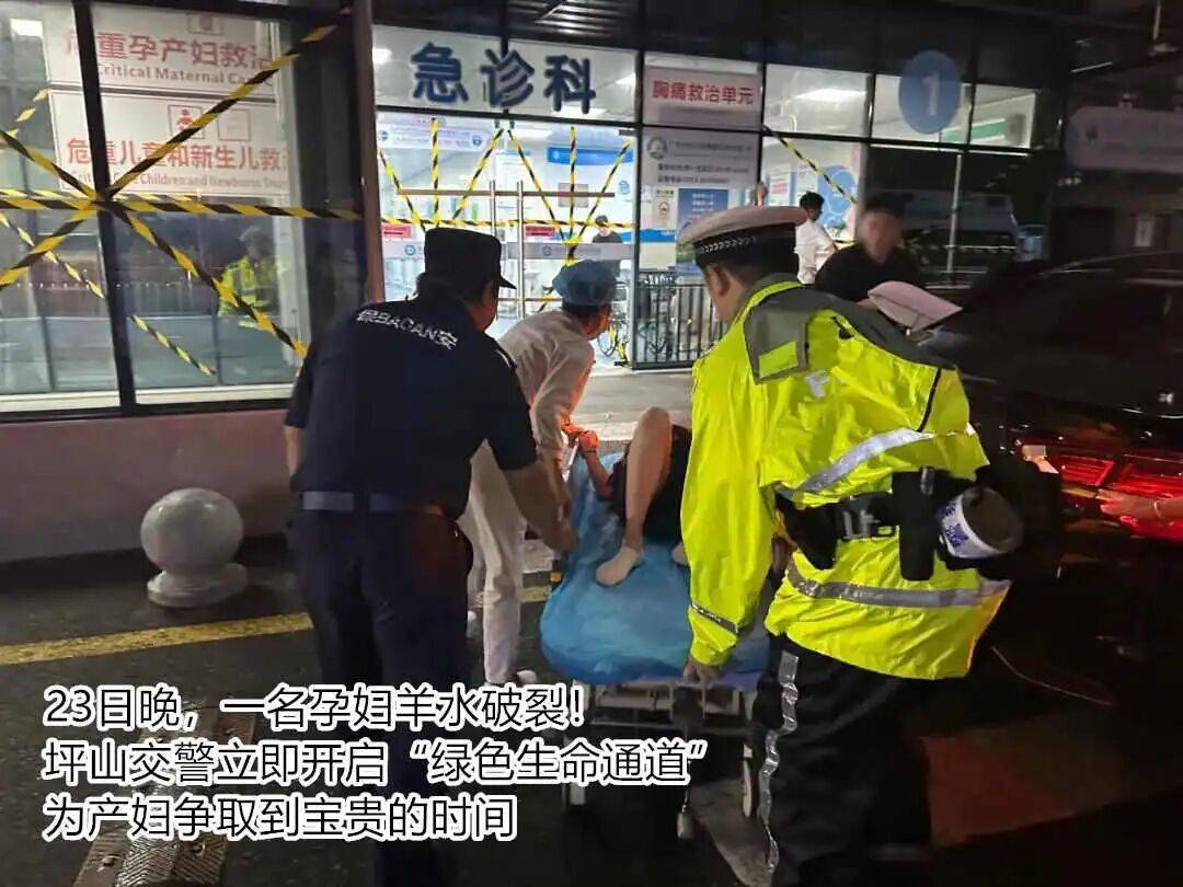 台风夜<strong></p>
<p>原油美女</strong>,深圳有人溺水!紧急!“桦加沙”过境,这些画面泪目