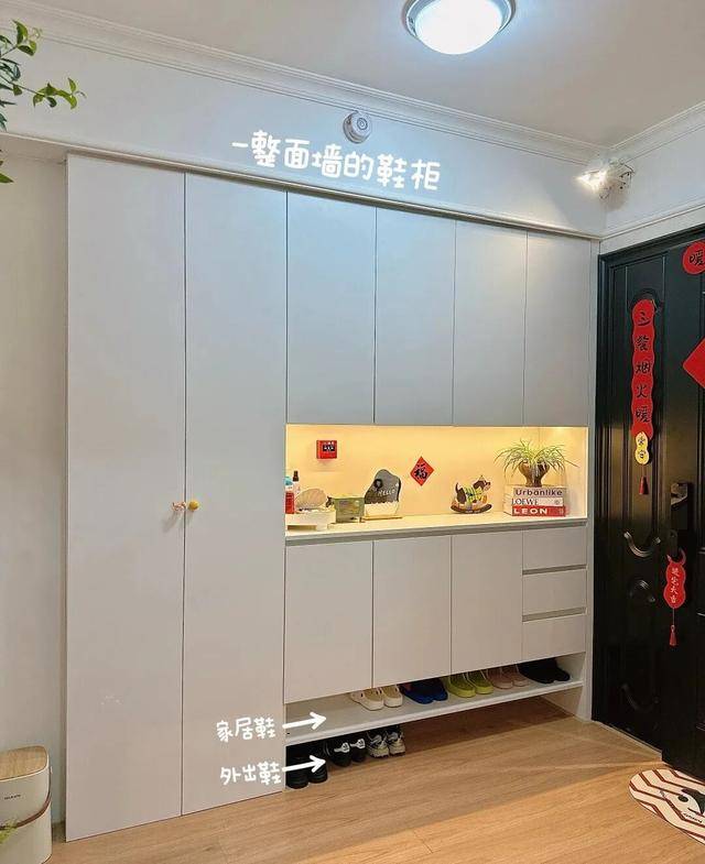 物业“不让门口放鞋子”<strong></p>
<p>融原油</strong>，门口放鞋柜违法吗？