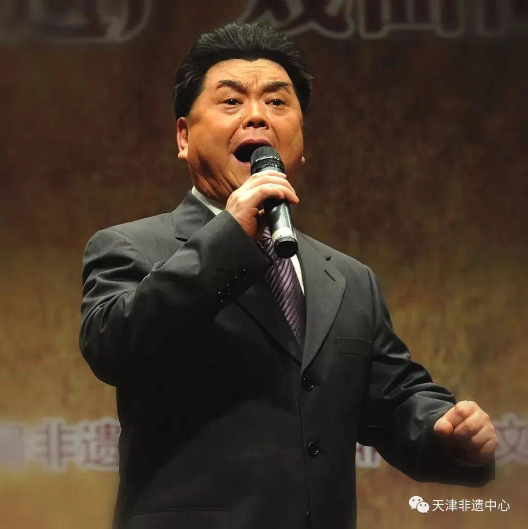 痛别<strong></p>
<p>融原油</strong>!著名演员昨晚去世!4岁入行、刻苦一生