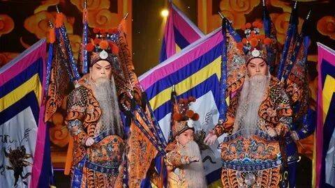 痛别<strong></p>
<p>融原油</strong>!著名演员昨晚去世!4岁入行、刻苦一生