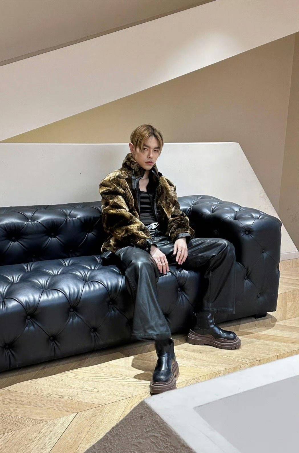 舞者解晓东经抢救无效去世<strong></p>
<p>融原油</strong>，曾摔伤脑部重度昏迷