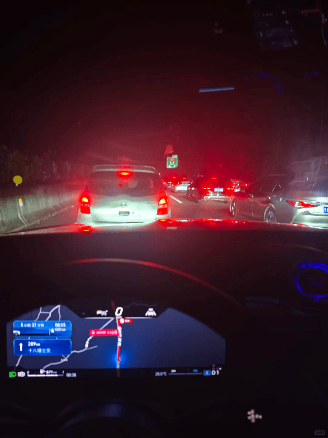 “不亚于春节回家”!凌晨5点<strong></p>
<p>融原油</strong>,深圳有人已经堵在路上……