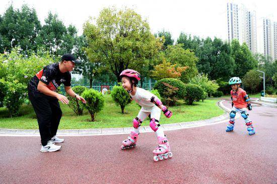 追光丨走出家门 来探探身边的环城绿道<strong></p>
<p>切原油</strong>!