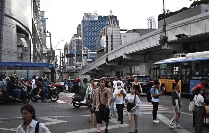 “机票白送、酒店降价”<strong></p>
<p>切原油</strong>,泰国旅游冷得“神仙难救”