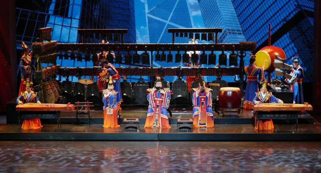 武汉这里什么情况？晚上6点突然排起长队<strong></p>
<p>切原油</strong>！有人提前五天全家蹲守……