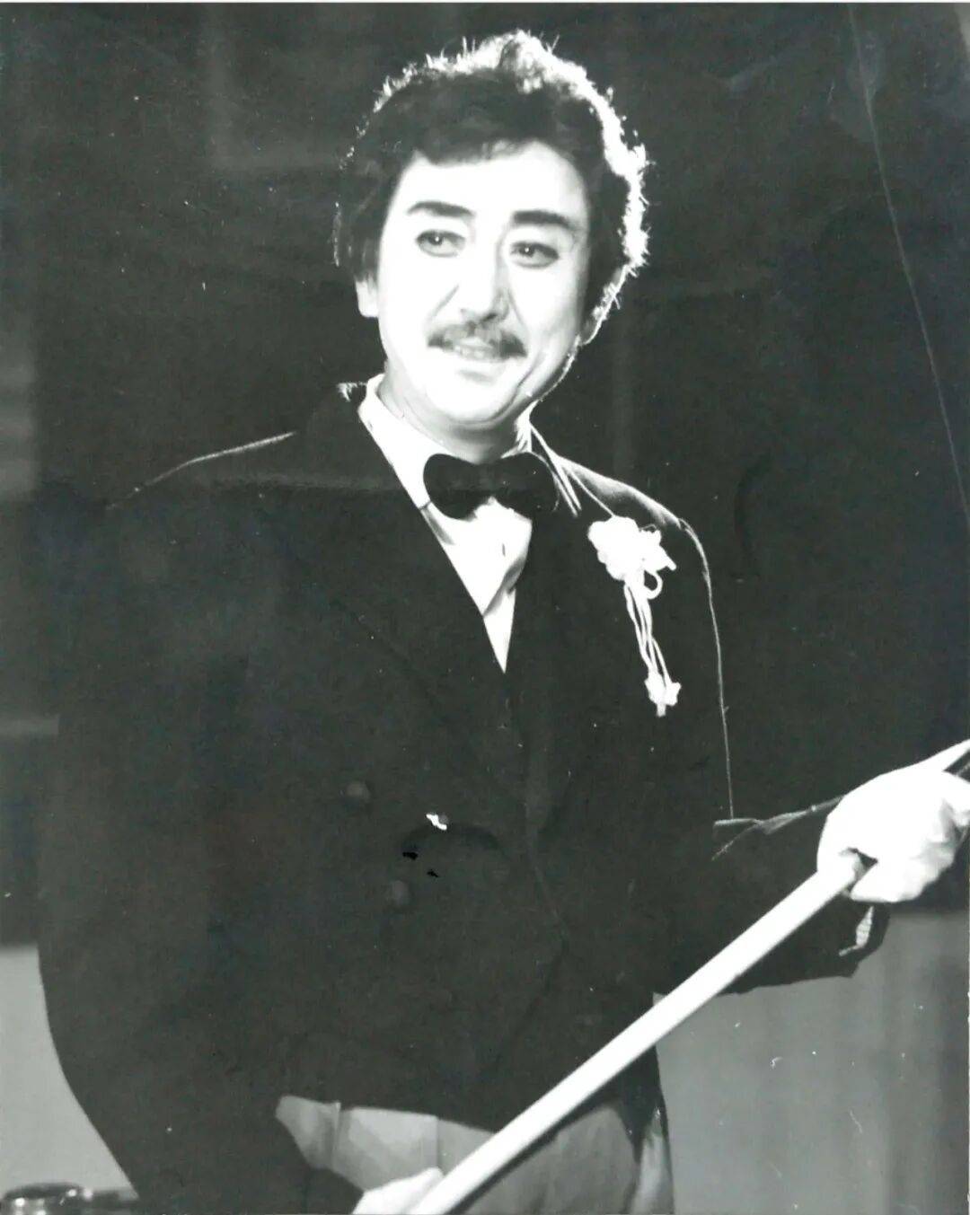 痛悼！著名表演艺术家因病去世<strong></p>
<p>石油原油图片</strong>，曾是无数人的童年记忆