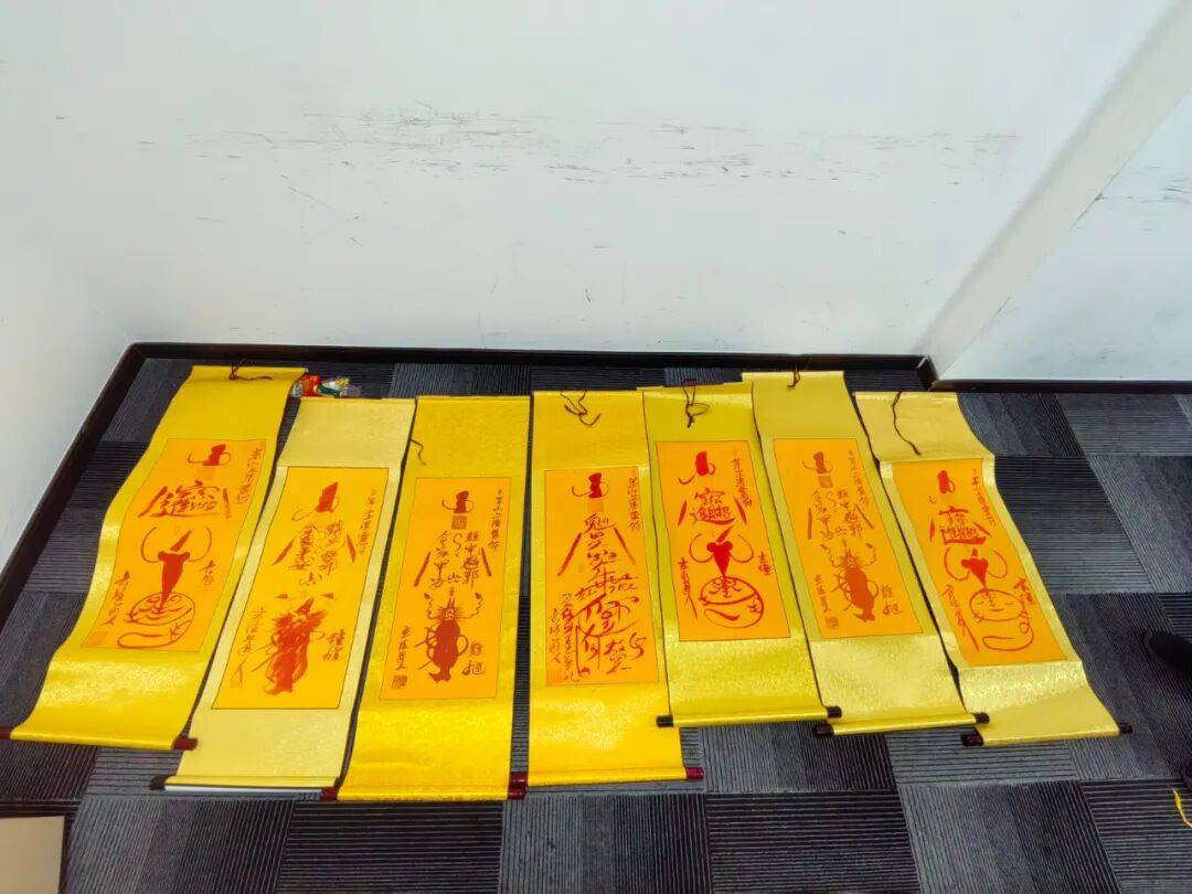 “大师”<strong></p>
<p>石油原油图片</strong>，你算到自己今天被抓了吗？