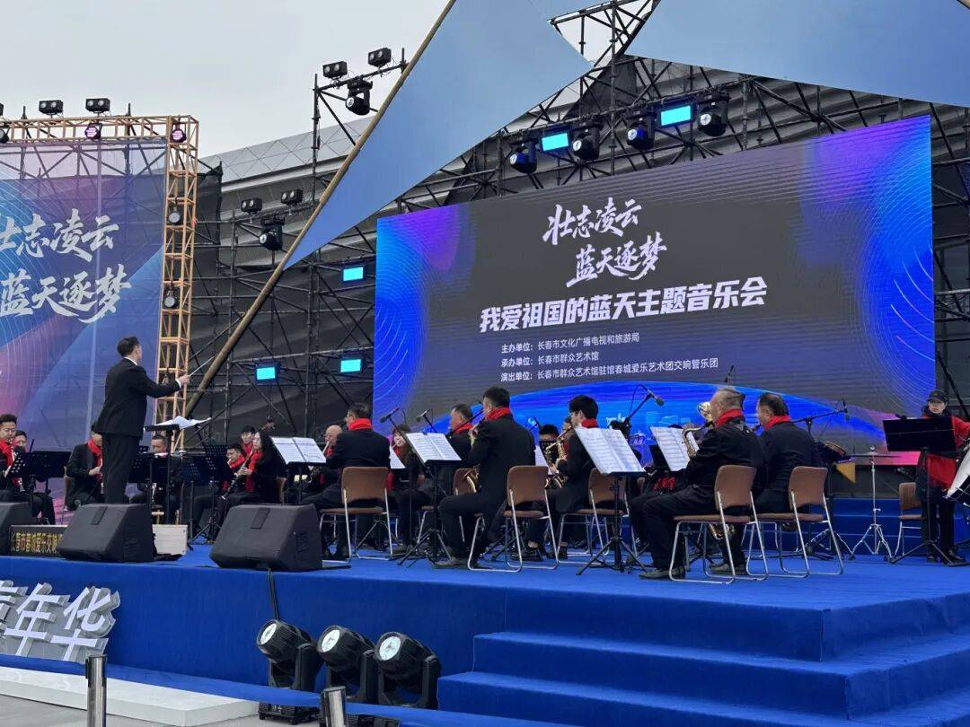 DNA彻底动了！全场跟唱<strong></p>
<p>石油原油图片</strong>，这氛围太顶了！