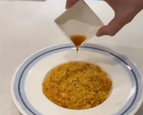 知名男歌手突然现身陌生人婚礼<strong></p>
<p>石油原油图片</strong>,并随礼999元!