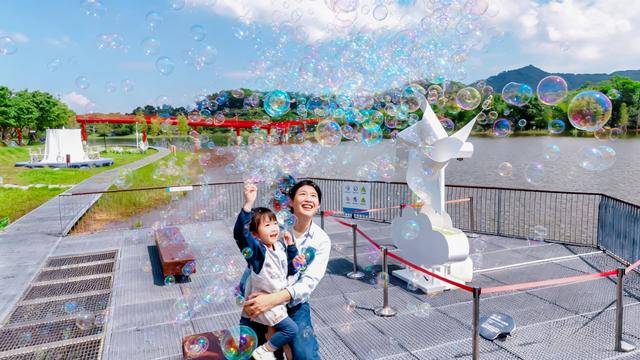 突破200万人次<strong></p>
<p>今日原油价格走势</strong>!深圳科技馆成大湾区文旅新顶流