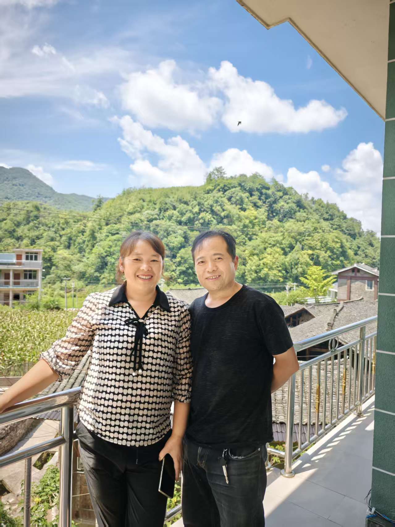 那个让老师骄傲的“调皮”班级!30年同学聚会<strong></p>
<p>原油令</strong>,还伴有一封来自贵州的感谢信