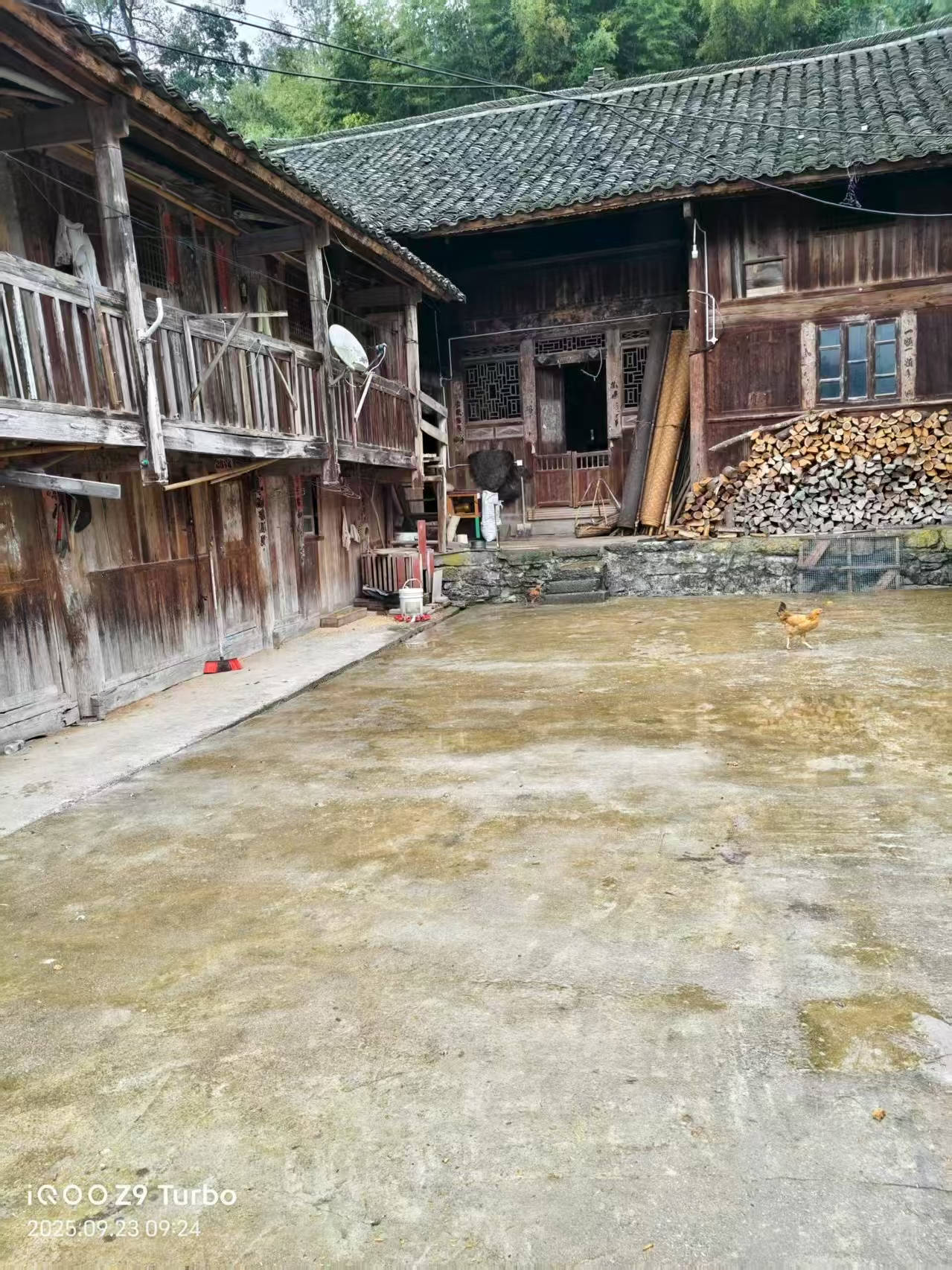 那个让老师骄傲的“调皮”班级!30年同学聚会<strong></p>
<p>原油令</strong>,还伴有一封来自贵州的感谢信