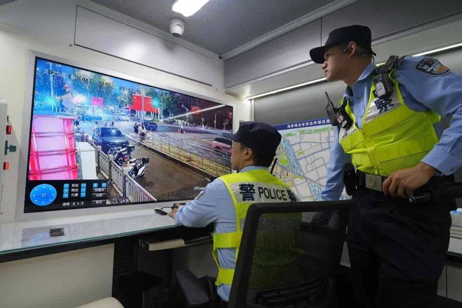 突然群发<strong></p>
<p>国家原油</strong>！大批上海市民收到警方短信！全市爆火网红已被锁定...有爸爸因孩子违规被罚款