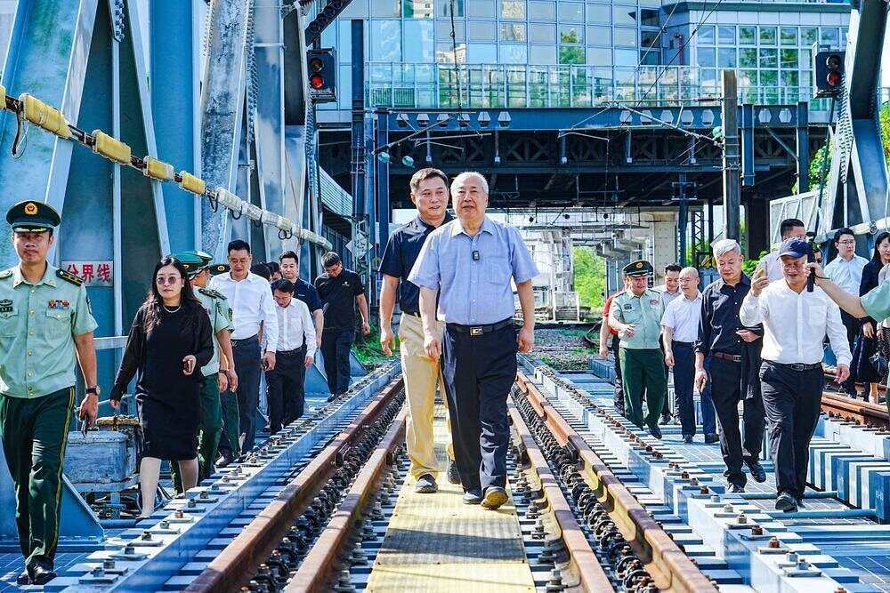 70年前<strong></p>
<p>国家原油</strong>,钱学森经罗湖口岸归国!武警广东总队深圳第二支队开展纪念活动