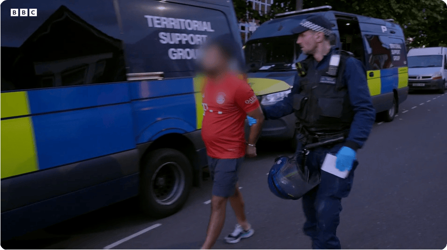 凯特患癌竟因辉瑞疫苗？伦敦4万被盗手机直飞香港<strong></p>
<p>国家原油</strong>，比贩毒暴利产业链曝光…