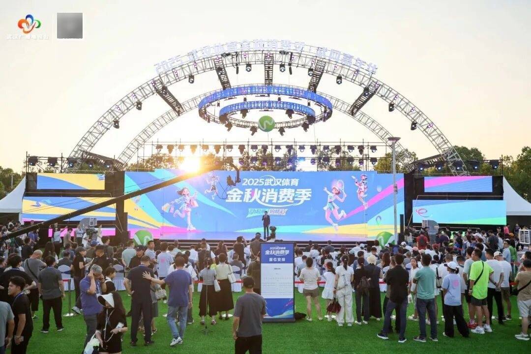 早安·黄石 | 高温黄色省级预警 / 黄石楼市最新数据公布 / <strong></p>
<p>国家原油</strong>我市假期发送旅客逾408万人次