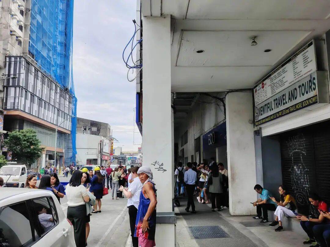 在菲华人亲历7.6级强震:震感强烈<strong></p>
<p>原油户</strong>,有女生被吓哭|鱼眼·热点