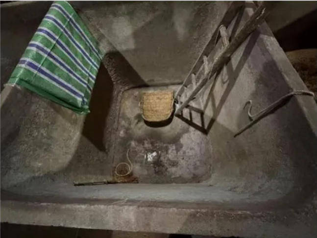 富顺一酒厂发生中毒和窒息事故致3死:作业人员违规进发酵池清扫<strong></p>
<p>原油户</strong>,救援人员盲目施救