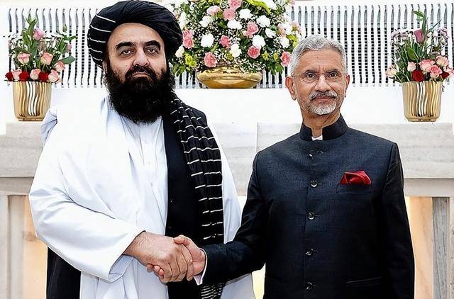 不消灭恐怖分子<strong></p>
<p>点差原油</strong>,还和印度眉来眼去?巴基斯坦对阿富汗忍无可忍