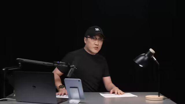 王自如曝格力高管工资7位数<strong></p>
<p>现货原油诈骗</strong>,再回应“不看工资条”