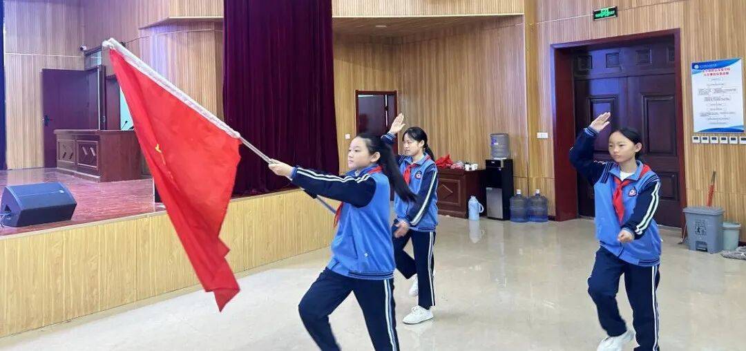 金乡县各级少先队组织广泛开展建队节主题活动