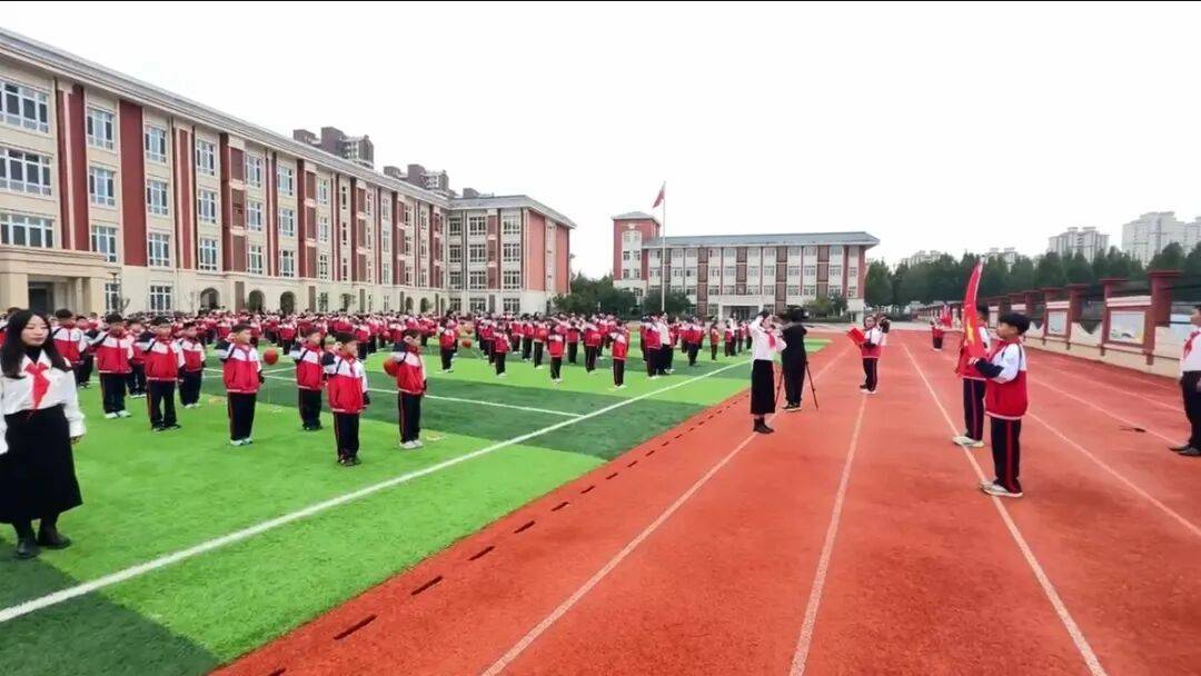 金乡县各级少先队组织广泛开展建队节主题活动