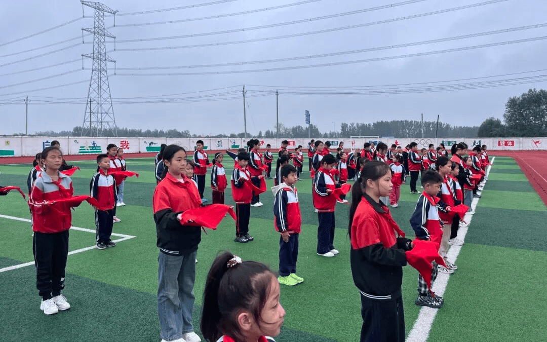 金乡县各级少先队组织广泛开展建队节主题活动