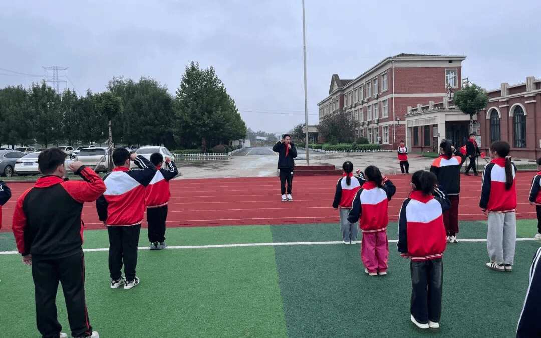 金乡县各级少先队组织广泛开展建队节主题活动