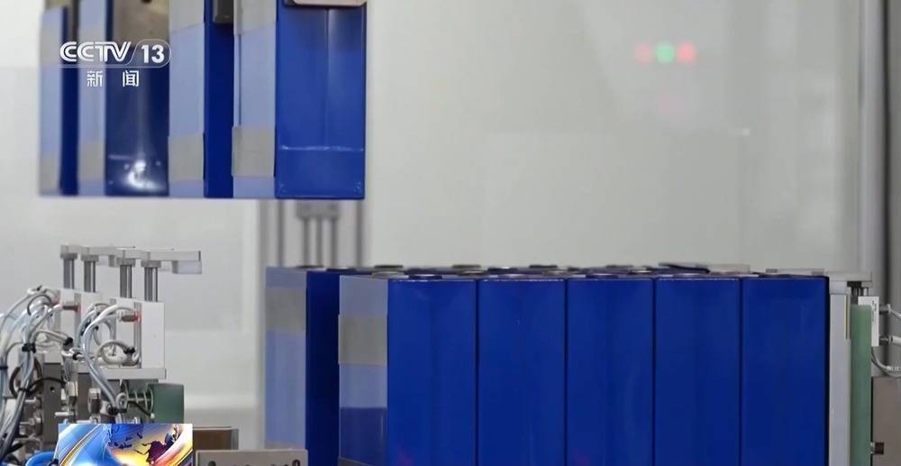 <strong></p>
<p>原油今日走势</strong>我国科学家破解固态电池充电关键难题