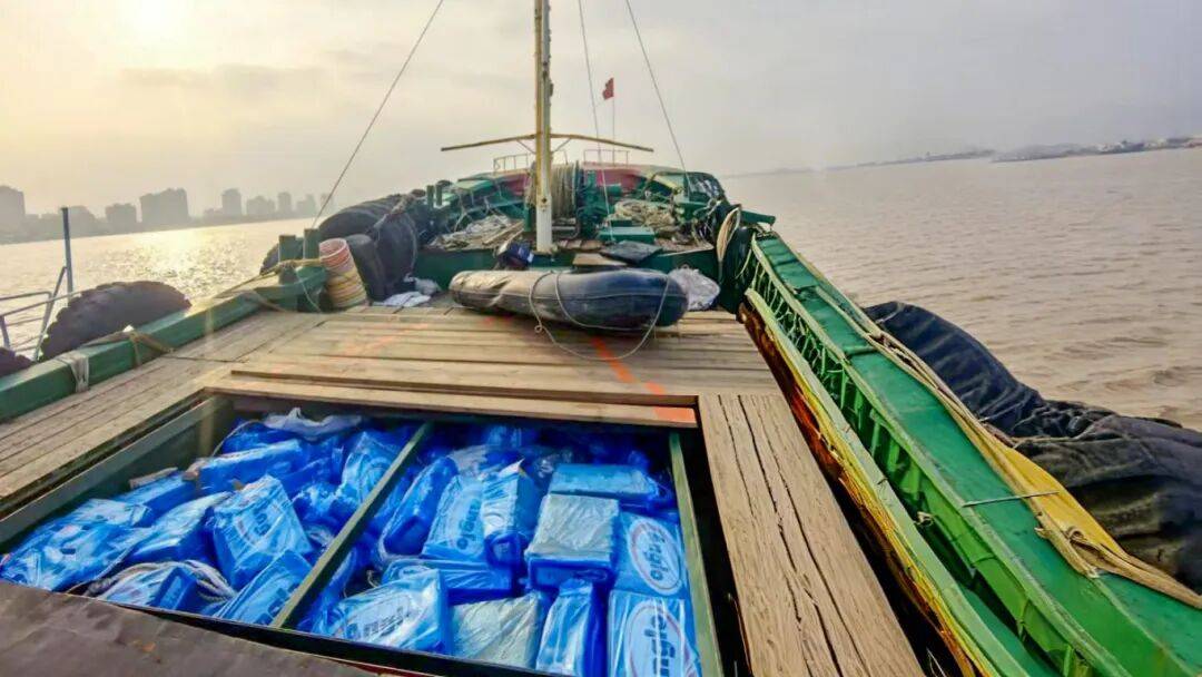 半年出海7次<strong></p>
<p>魔兽世界原油</strong>,神秘渔船从未带回1条鱼,背后是一桩大案!