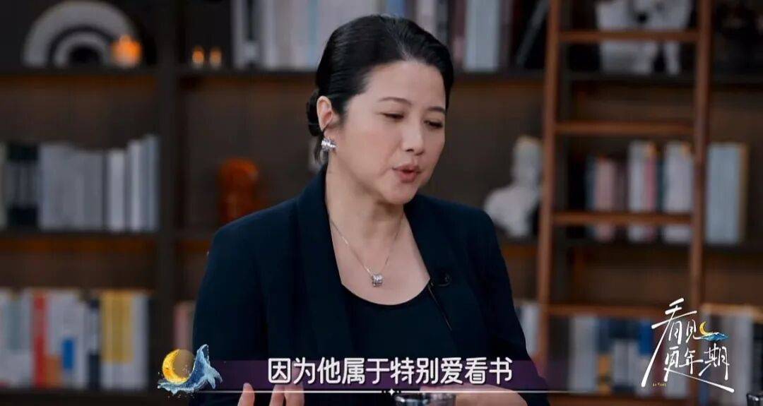 52岁影后颜丙燕公开小20岁男友:他知道我将步入更年期<strong></p>
<p>魔兽世界原油</strong>,已甜蜜相恋5年,两人出门必须手拉手