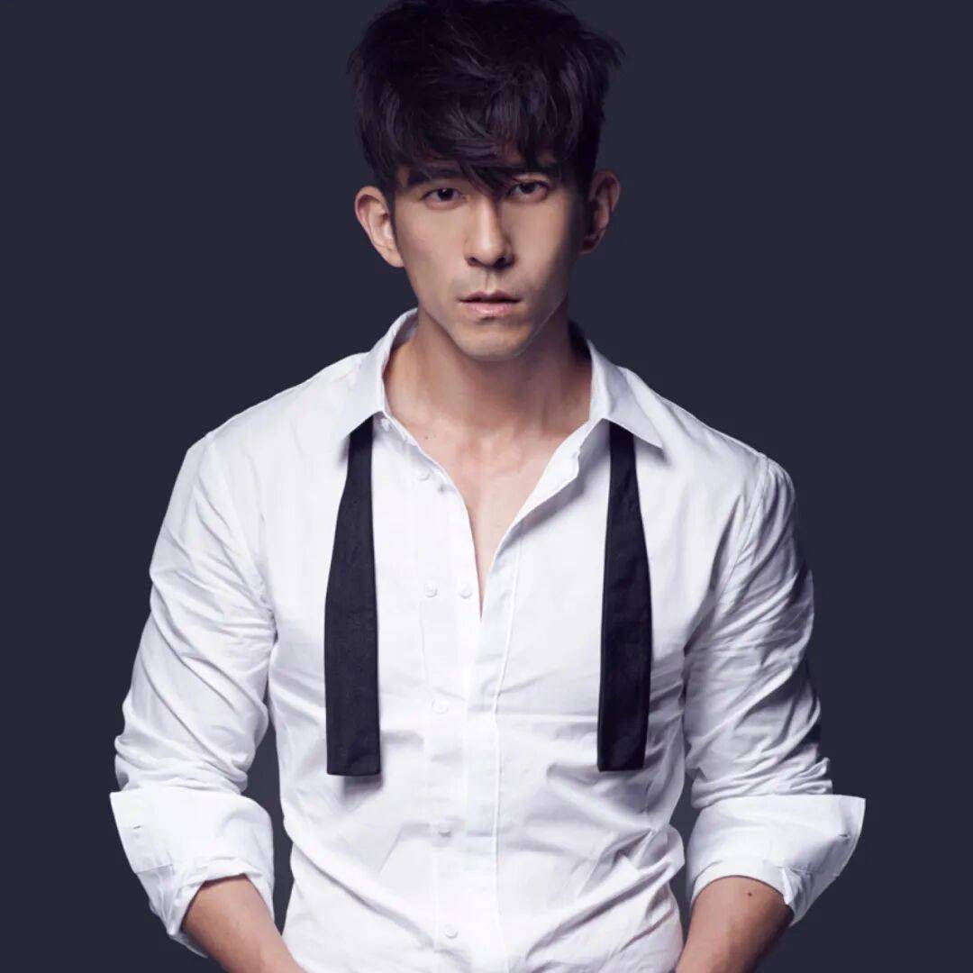 演员贾静雯回应修杰楷被拘提:震惊不已<strong></p>
<p>美原油06</strong>,孩子目睹父亲被上铐受惊吓