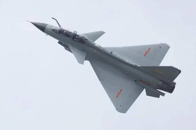 印尼买歼-10又生变<strong></p>
<p>美原油06</strong>，90亿美元预算缩水到16亿，或考虑买退役战机