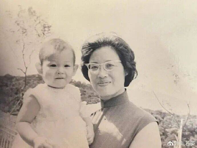 确认了<strong></p>
<p>布伦原油</strong>！是著名歌手刘若英的爷爷