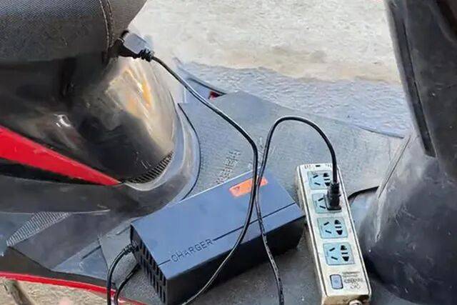 案例警示|电动车消防安全指南<strong></p>
<p>布伦原油</strong>,您都做到了吗?