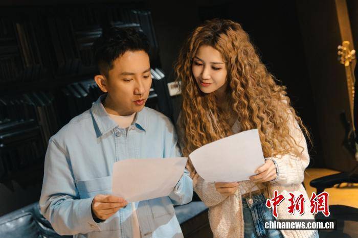 台湾IP涌入《没出息》评论区：<strong></p>
<p>布伦原油</strong>我在台湾我要回家