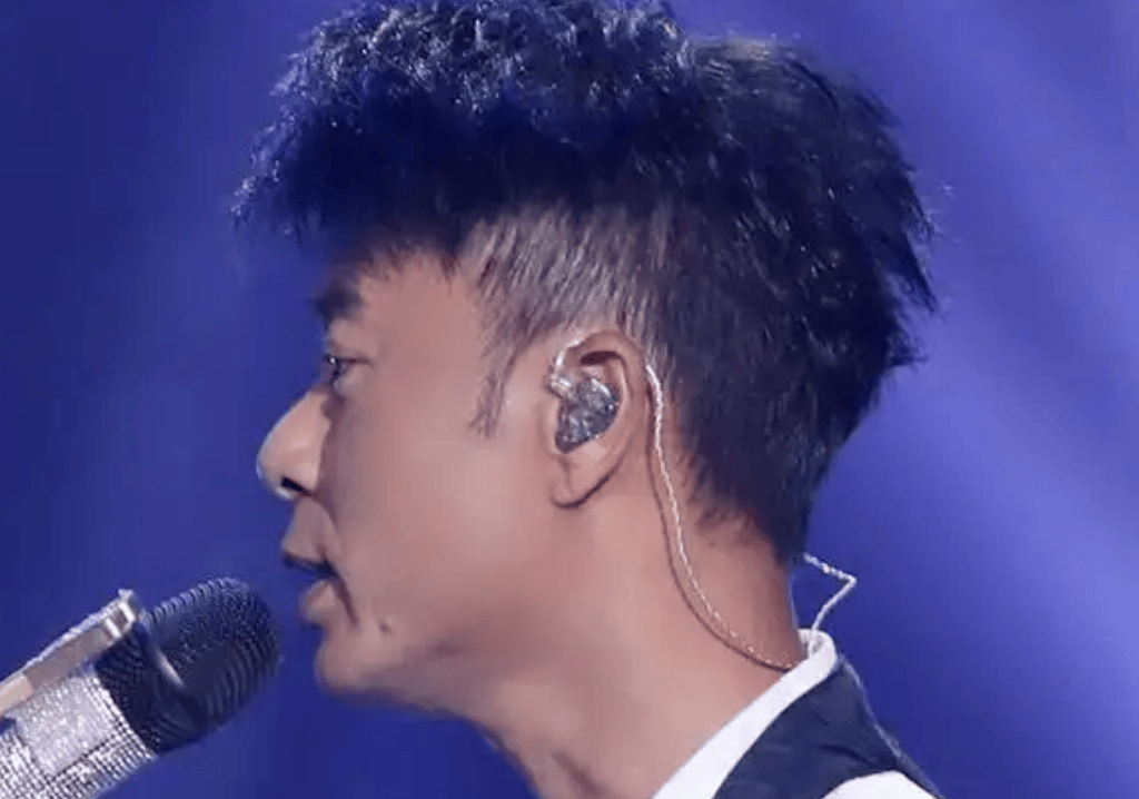 把陈粒“引爆”的耳返<strong></p>
<p>原油与股票</strong>,为啥让这么多歌手又爱又恨