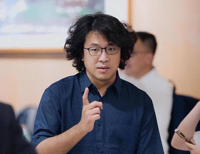 大陆侦办沈伯洋后<strong></p>
<p>原油木</strong>，民进党急了，喊话郑丽文转移视线