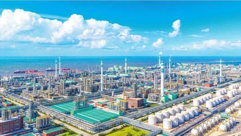 东北首座万亿城市之争<strong></p>
<p>原油木</strong>，尘埃落定？