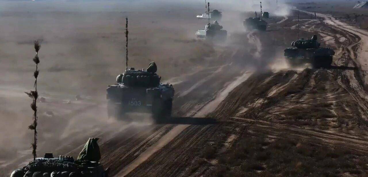 大场面!机器狗、无人机开路<strong></p>
<p>上海证券</strong>,实兵对抗演练画面公布