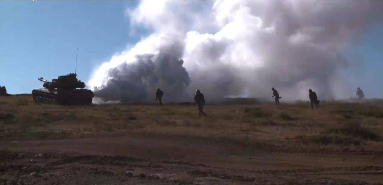 大场面!机器狗、无人机开路<strong></p>
<p>上海证券</strong>,实兵对抗演练画面公布