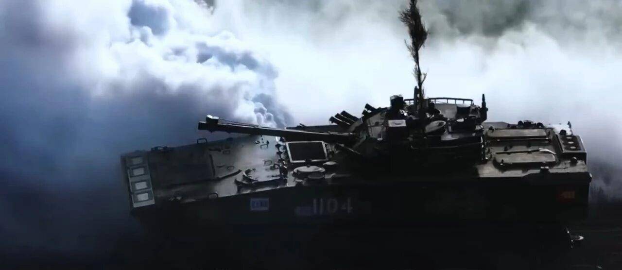 大场面!机器狗、无人机开路<strong></p>
<p>上海证券</strong>,实兵对抗演练画面公布