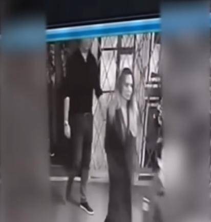 安吉丽娜·朱莉访乌<strong></p>
<p>中信证券无券可融</strong>，保镖被带走