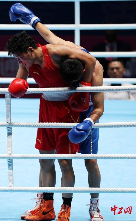 全运会拳击男子80公斤级决赛<strong></p>
<p>招商证券交易网</strong>，王小保夺冠！