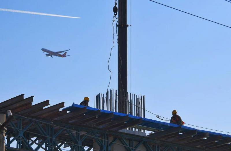 直达首都机场<strong></p>
<p>华融证券小微融</strong>! 北京亮马河北路施工加速推进