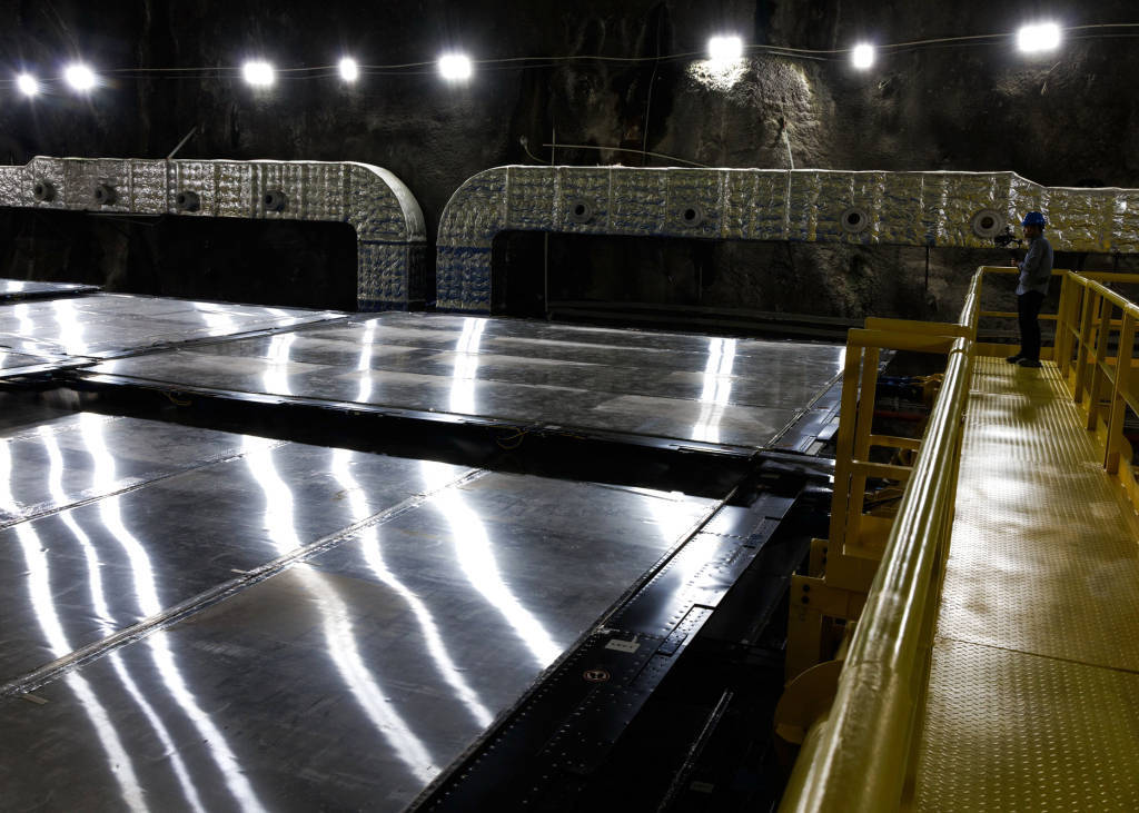 镜头内外|地下700米<strong></p>
<p>华融证券小微融</strong>,国之重器捕捉“幽灵粒子”